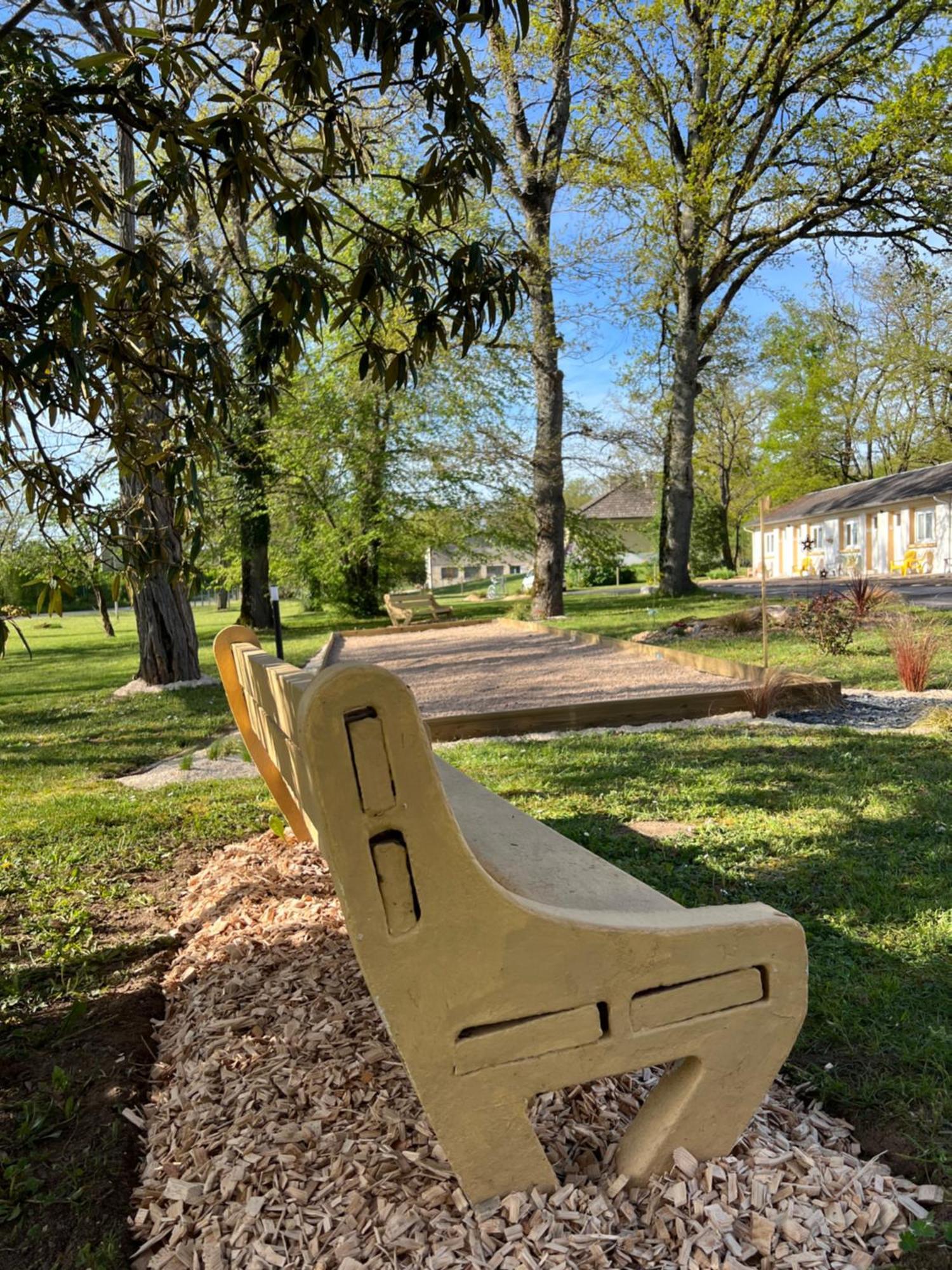 Motel Les Broussailles Mesves-sur-Loire Εξωτερικό φωτογραφία
