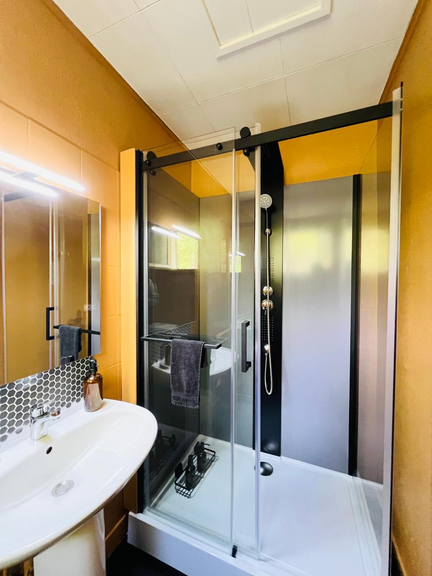 Motel Les Broussailles Mesves-sur-Loire Εξωτερικό φωτογραφία