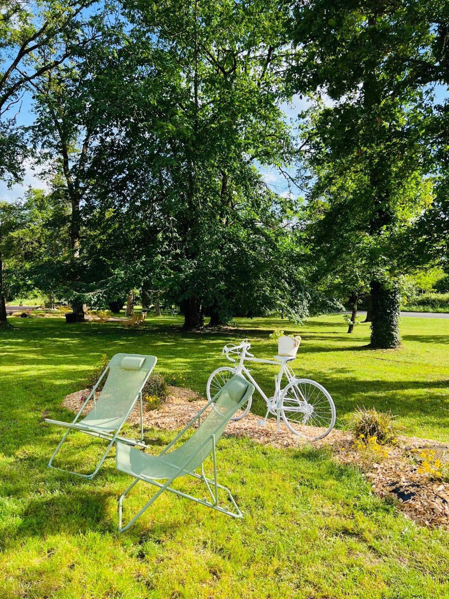 Motel Les Broussailles Mesves-sur-Loire Εξωτερικό φωτογραφία